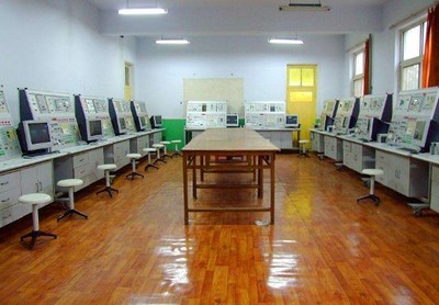 重慶工貿(mào)職業(yè)技術(shù)學(xué)院熱門專業(yè)簡介及技術(shù)咨詢服務(wù)